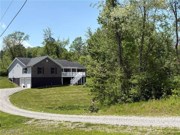 40900 Havenwood DR, Belmont, OH 43718