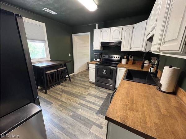 67131 Warnock-St. Clairsville RD, St Clairsville, OH 43950