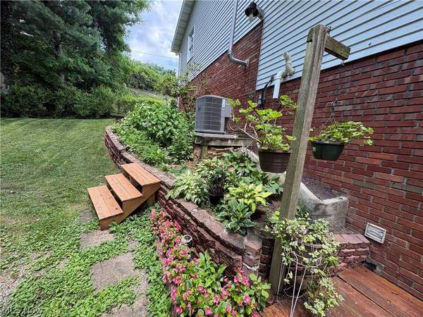2 Franklin Dr. (Brookside), Bridgeport, OH 43935