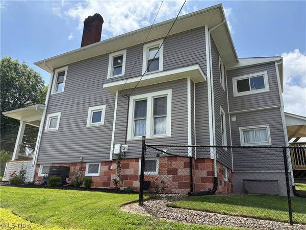 618 N Broadway ST, Barnesville, OH 43713