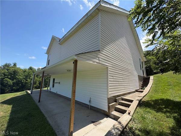 53996 Colerain Pike, Martins Ferry, OH 43935