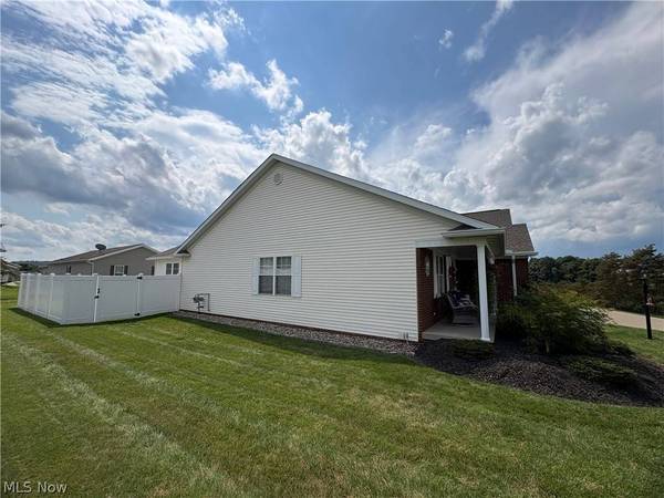 51982 Blue Spruce DR, St Clairsville, OH 43950