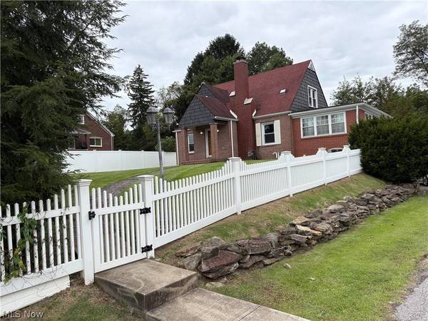 65240 Hillview AVE, Bellaire, OH 43906
