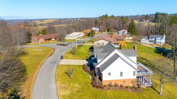 115 Cooper DR, St Clairsville, OH 43950