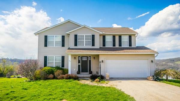 23 Holly Ann Dr, Wheeling, WV 26003