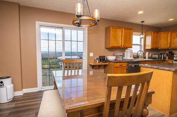 23 Holly Ann Dr, Wheeling, WV 26003