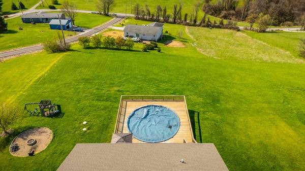 23 Holly Ann Dr, Wheeling, WV 26003