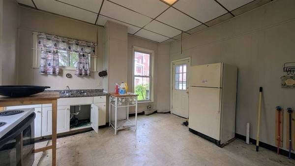 77 Maryland St, Wheeling, WV 26003