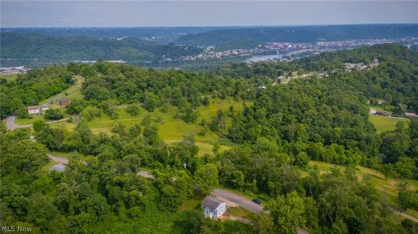 57087 Ferryview RD, Martins Ferry, OH 43935