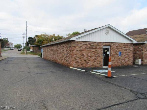 2008 Maple AVE, Zanesville, OH 43701