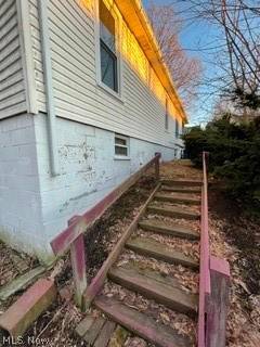 361 Central Ct, Steubenville, OH 43952