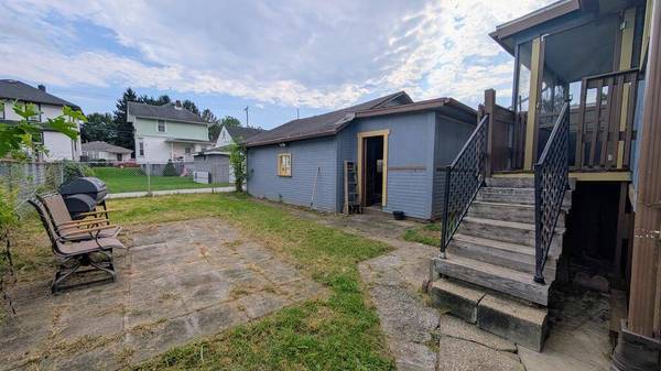 111 Alice Ave, Wheeling, WV 26003
