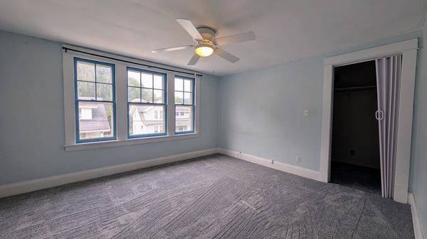 111 Alice Ave, Wheeling, WV 26003