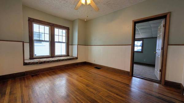 111 Alice Ave, Wheeling, WV 26003