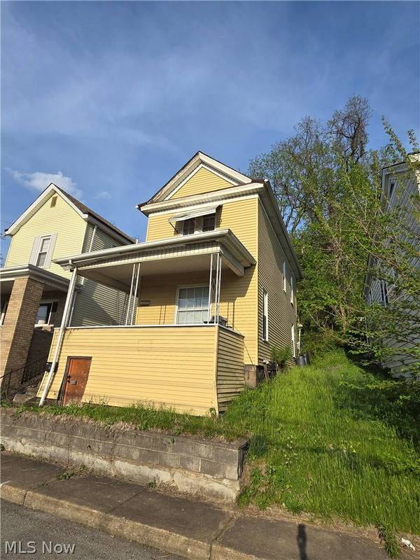 1500 Marshall ST, Mcmechen, WV 26040