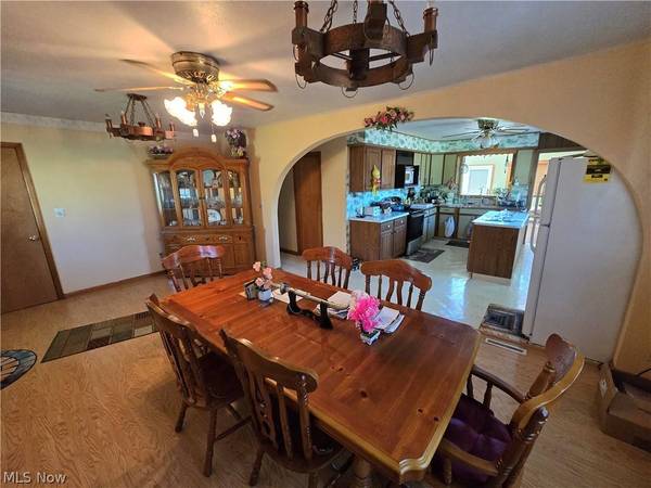 161 Benson LN, Steubenville, OH 43952