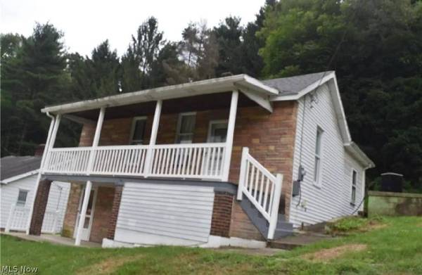58640 Charles ST, Martins Ferry, OH 43935