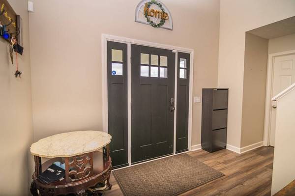 23 Holly Ann Dr, Wheeling, WV 26003