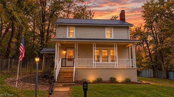 112 Spring ST, St Clairsville, OH 43950