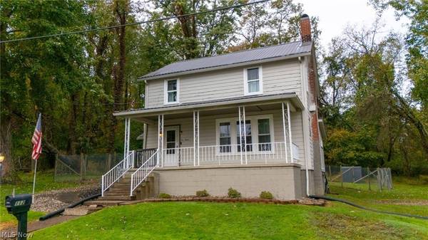 112 Spring ST, St Clairsville, OH 43950