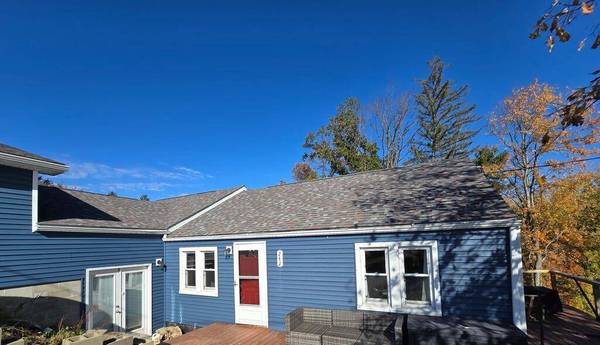 242 Ridgeview Ln, Moundsville, WV 26041