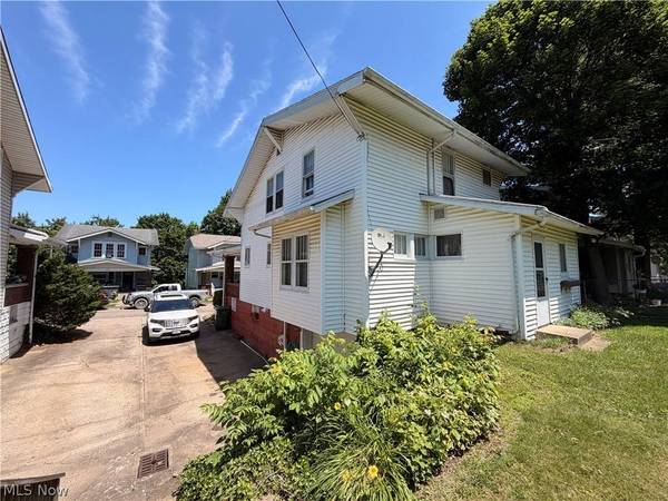 1018 Foster AVE, Cambridge, OH 43725