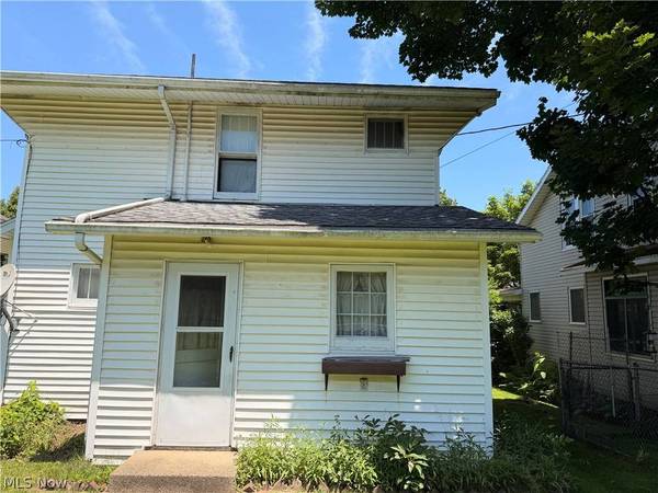 1018 Foster AVE, Cambridge, OH 43725