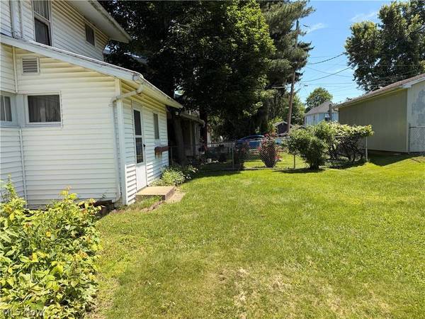 1018 Foster AVE, Cambridge, OH 43725