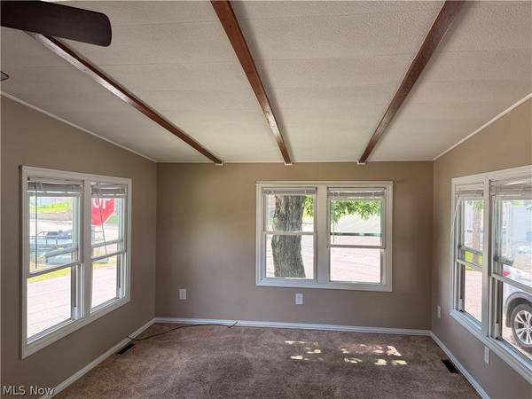249 Henderson ST, Barnesville, OH 43713