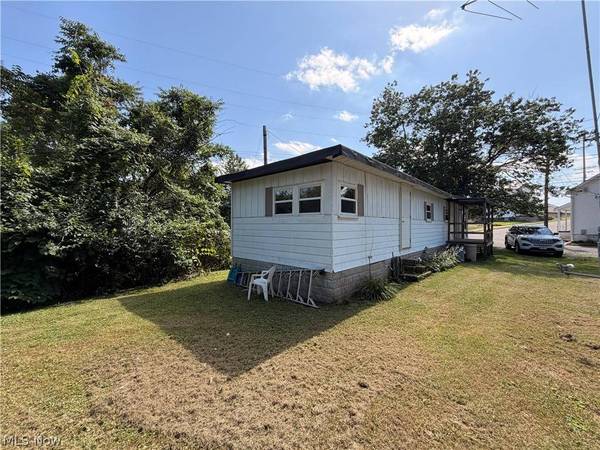 249 Henderson ST, Barnesville, OH 43713