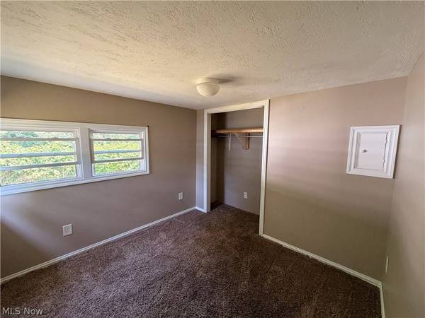 249 Henderson ST, Barnesville, OH 43713