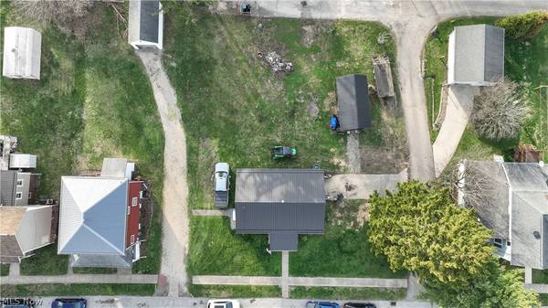 438 N Lincoln AVE, Barnesville, OH 43713