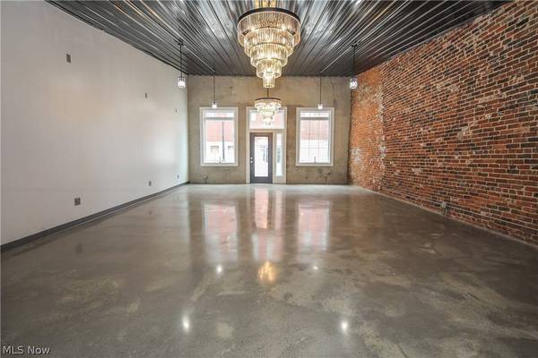 120 S Chestnut ST, Barnesville, OH 43713