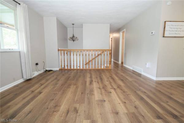 116 Carroll DR, St Clairsville, OH 43950