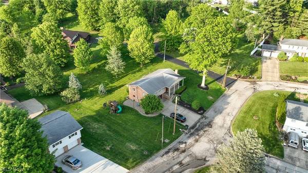 116 Carroll DR, St Clairsville, OH 43950
