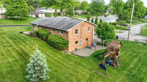 116 Carroll DR, St Clairsville, OH 43950