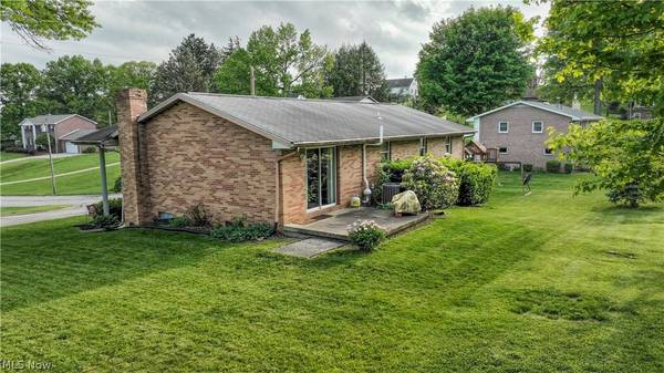 116 Carroll DR, St Clairsville, OH 43950