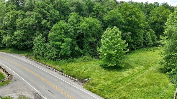 147 W Leatherwood PIKE, Barnesville, OH 43713