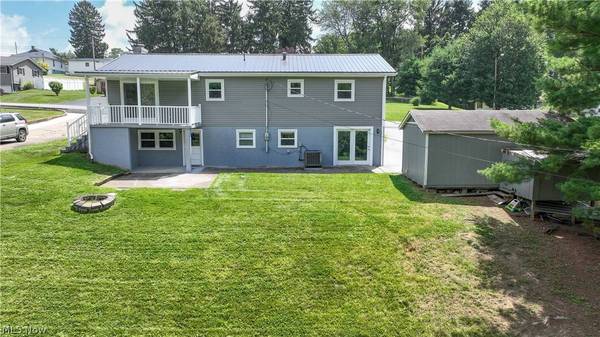 122 Pine LN, Barnesville, OH 43713