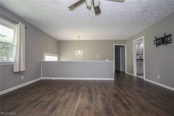 122 Pine LN, Barnesville, OH 43713