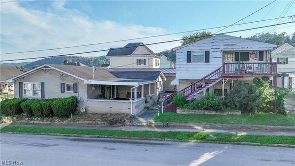 401 W Vine ST, Martins Ferry, OH 43935