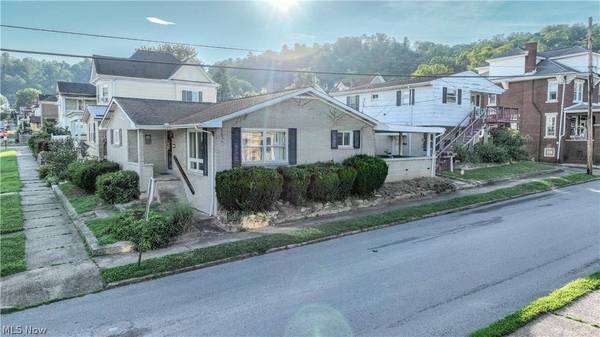 401 W Vine ST, Martins Ferry, OH 43935