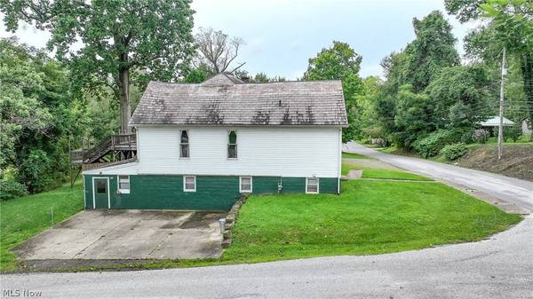 980 Shamrock DR, Barnesville, OH 43713