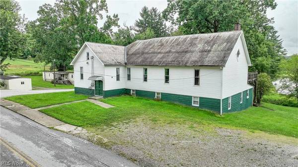 980 Shamrock DR, Barnesville, OH 43713