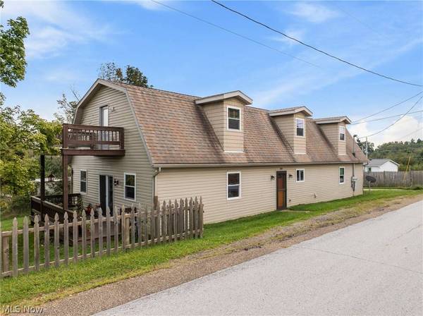 308 Carl ST