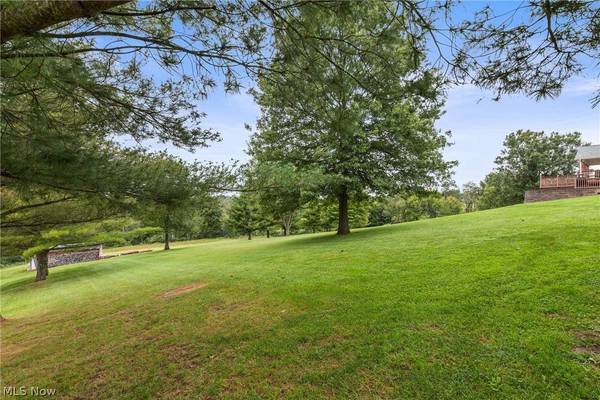 61662 Russell Long Run RD, Bethesda, OH 43719