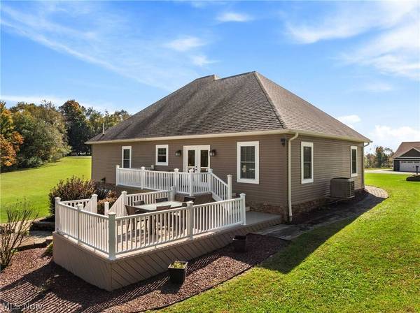 37457 Harrys Ridge RD, Barnesville, OH 43713