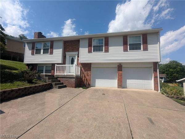 3 Franklin DR, Brookside, OH 43912
