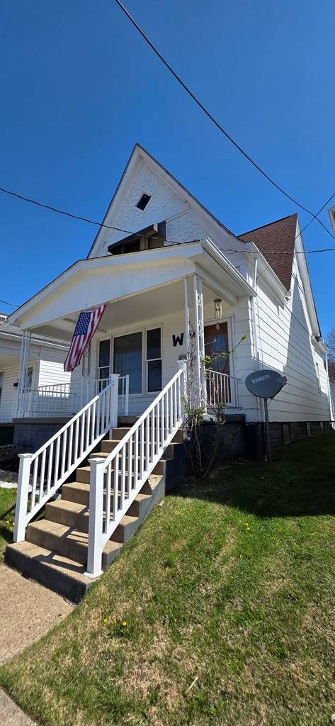 18 Elm Avenue, Moundsville, WV 26041