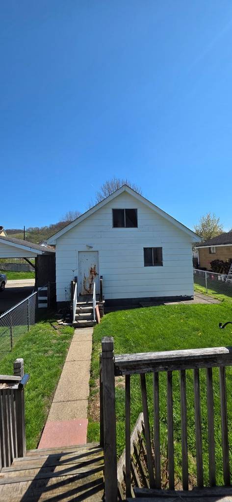 18 Elm Avenue, Moundsville, WV 26041